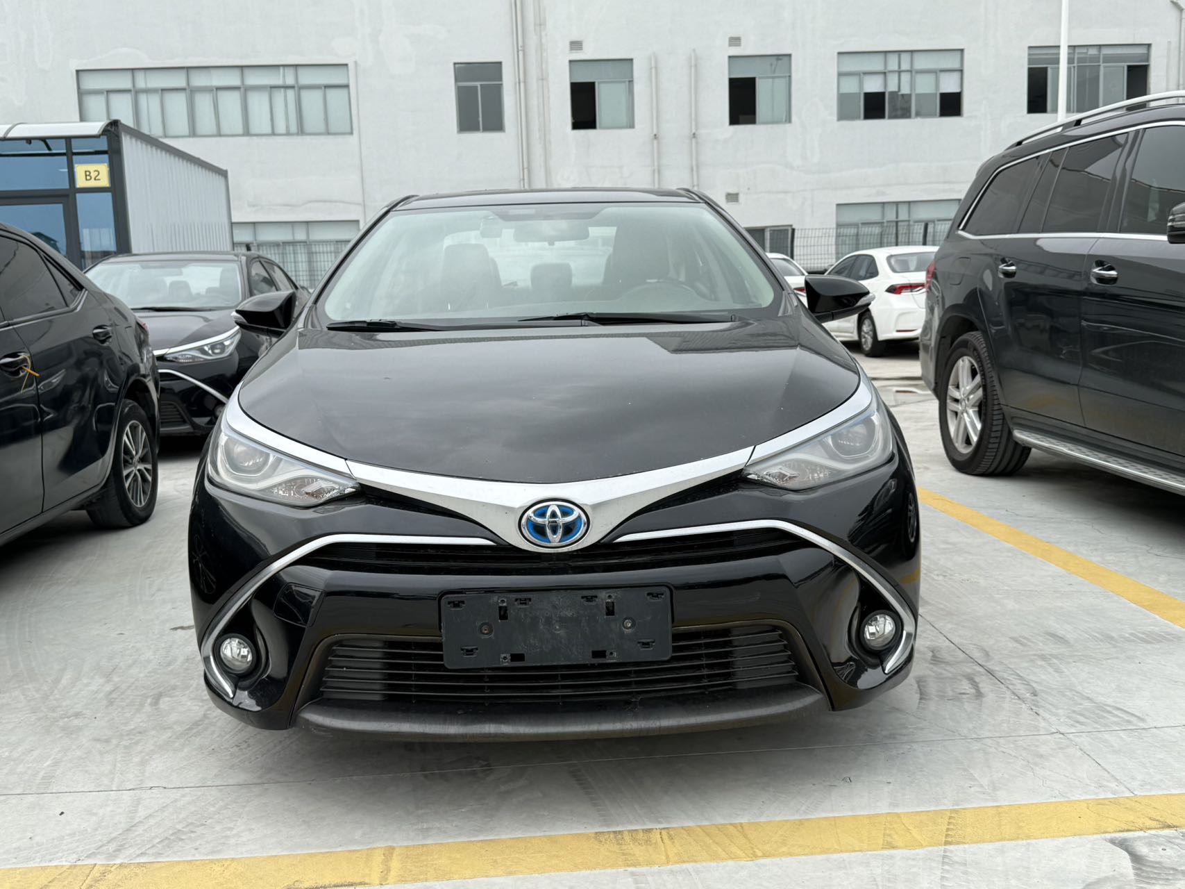 丰田雷凌1.8双擎版